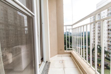 Sacada de apartamento para alugar com 1 quarto, 59m² em Jardim Tupanci, Barueri