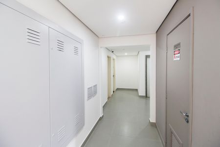 Apartamento para alugar com 59m², 1 quarto e sem vagaHall social
