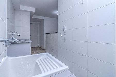 Apartamento para alugar com 43m², 2 quartos e sem vaga Apartamento para alugar com 43m², 2 quartos e sem vagaCozinha e Área de Serviço