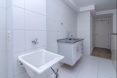 Apartamento para alugar com 43m², 2 quartos e sem vaga Apartamento para alugar com 43m², 2 quartos e sem vagaCozinha e Área de Serviço