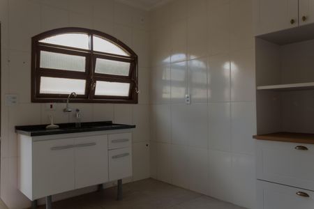 Casa à venda com 164m², 3 quartos e 1 vaga Casa à venda com 164m², 3 quartos e 1 vagaCozinha