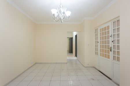 Sala de casa para alugar com 2 quartos, 120m² em Vila Danubio Azul, São Paulo