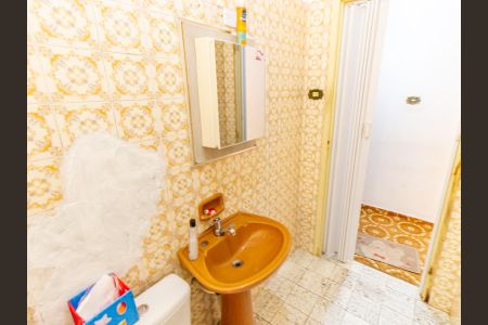 Casa à venda com 140m², 3 quartos e sem vaga Casa à venda com 140m², 3 quartos e sem vagaBanheiro 2