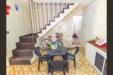 Casa à venda com 140m², 3 quartos e sem vaga Casa à venda com 140m², 3 quartos e sem vagaCozinha