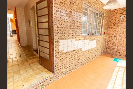 Casa à venda com 140m², 3 quartos e sem vaga Casa à venda com 140m², 3 quartos e sem vagaQuintal