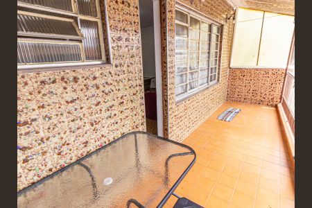 Casa à venda com 140m², 3 quartos e sem vaga Casa à venda com 140m², 3 quartos e sem vagaÁrea Externa