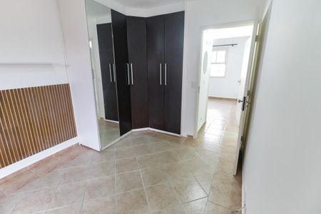 Casa de condomínio à venda com 125m², 3 quartos e 3 vagas Casa de condomínio à venda com 125m², 3 quartos e 3 vagasSuíte