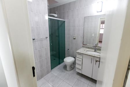 Casa de condomínio à venda com 125m², 3 quartos e 3 vagas Casa de condomínio à venda com 125m², 3 quartos e 3 vagasBanheiro Corredor