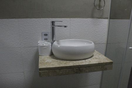 Apartamento à venda com 70m², 2 quartos e sem vagaBanheiro social