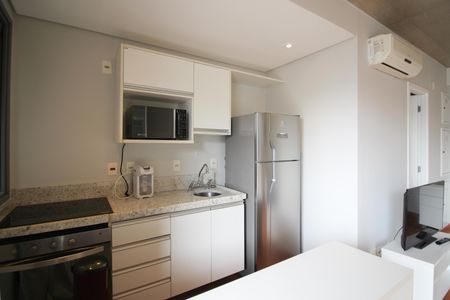 Studio para alugar com 35m², 1 quarto e 1 vaga Studio para alugar com 35m², 1 quarto e 1 vagaCozinha