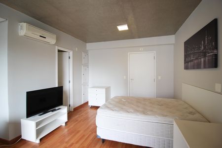 Studio para alugar com 35m², 1 quarto e 1 vaga Studio para alugar com 35m², 1 quarto e 1 vagaStudio