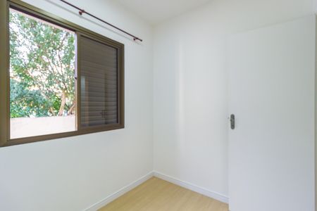 Apartamento à venda com 72m², 3 quartos e 2 vagas Apartamento à venda com 72m², 3 quartos e 2 vagasQuarto 2