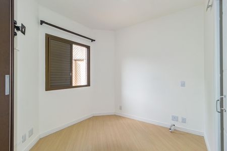 Apartamento à venda com 72m², 3 quartos e 2 vagas Apartamento à venda com 72m², 3 quartos e 2 vagasSuíte