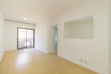 Apartamento à venda com 72m², 3 quartos e 2 vagas Apartamento à venda com 72m², 3 quartos e 2 vagasSala