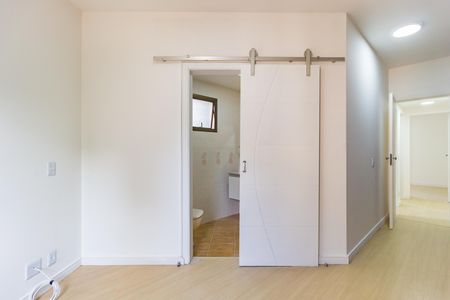 Apartamento à venda com 72m², 3 quartos e 2 vagas Apartamento à venda com 72m², 3 quartos e 2 vagasSuíte