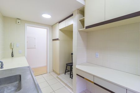 Apartamento à venda com 72m², 3 quartos e 2 vagas Apartamento à venda com 72m², 3 quartos e 2 vagasCozinha