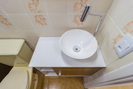 Apartamento à venda com 72m², 3 quartos e 2 vagas Apartamento à venda com 72m², 3 quartos e 2 vagasDetalhe Banheiro - Social