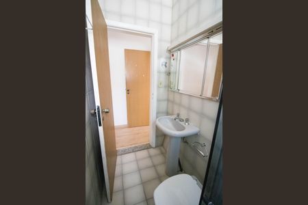 Casa à venda com 115m², 4 quartos e 2 vagasBanheiro de Serviço