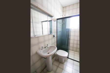 Casa à venda com 115m², 4 quartos e 2 vagasBanheiro de Serviço