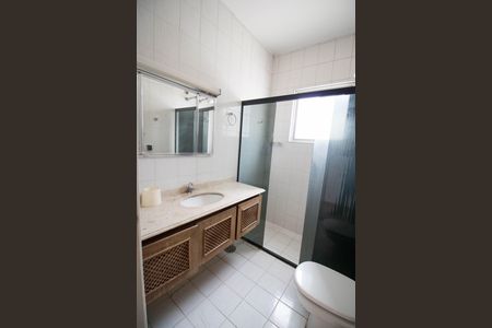 Casa à venda com 115m², 4 quartos e 2 vagasBanheiro de Serviço