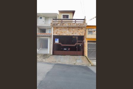 Casa à venda com 166m², 4 quartos e 2 vagasFachada