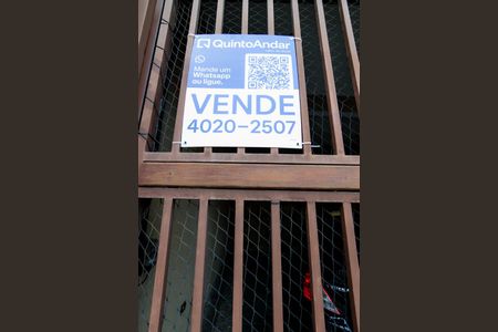 Casa à venda com 166m², 4 quartos e 2 vagasPlaca