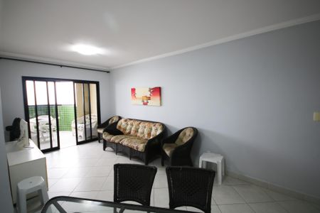 Sala de apartamento para alugar com 3 quartos, 100m² em Guilhermina, Praia Grande