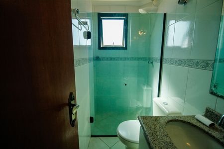 Apartamento para alugar com 100m², 3 quartos e 2 vagas Apartamento para alugar com 100m², 3 quartos e 2 vagasBanheiro social
