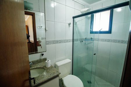 Apartamento para alugar com 100m², 3 quartos e 2 vagas Apartamento para alugar com 100m², 3 quartos e 2 vagasBanheiro da Suíte 1