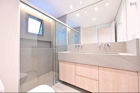 Apartamento à venda com 159m², 3 quartos e 2 vagasBanheiro da Suíte 1