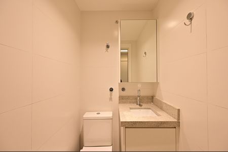 Apartamento à venda com 159m², 3 quartos e 2 vagasBanheiro de Serviço