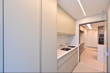 Apartamento à venda com 159m², 3 quartos e 2 vagasLavanderia
