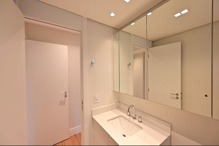 Apartamento à venda com 159m², 3 quartos e 2 vagasBanheiro da Suíte 3