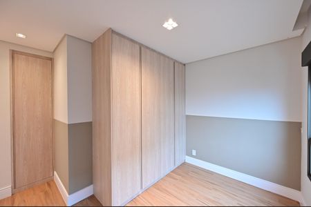 Apartamento à venda com 159m², 3 quartos e 2 vagasSuíte 3