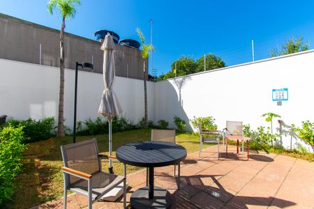 Apartamento à venda com 30m², 1 quarto e sem vaga Apartamento à venda com 30m², 1 quarto e sem vagaÁrea comum - Piscina