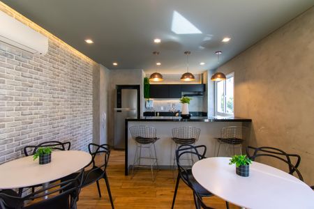 Apartamento à venda com 30m², 1 quarto e sem vaga Apartamento à venda com 30m², 1 quarto e sem vagaÁrea comum - Salão de festas