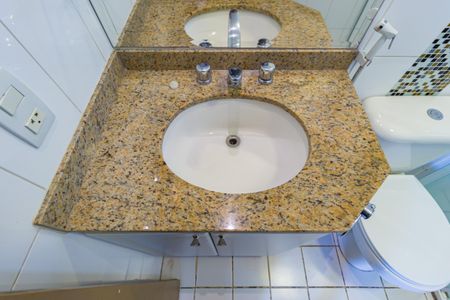 Apartamento à venda com 86m², 2 quartos e 2 vagasBanheiro - Suíte