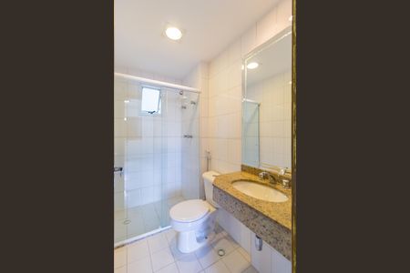 Apartamento à venda com 86m², 2 quartos e 2 vagasBanheiro - Social