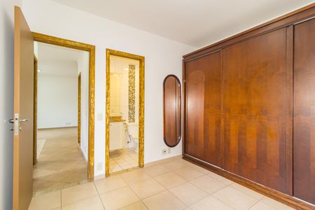 Apartamento à venda com 86m², 2 quartos e 2 vagasSuíte