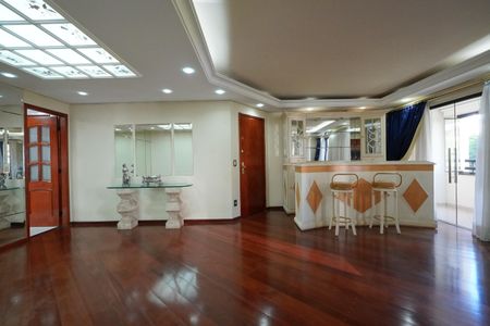 Apartamento para alugar com 104m², 2 quartos e 2 vagasSala