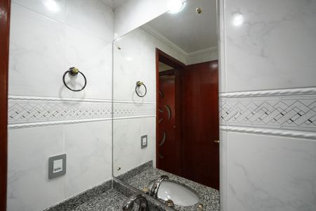 Apartamento para alugar com 104m², 2 quartos e 2 vagasBanheiro social