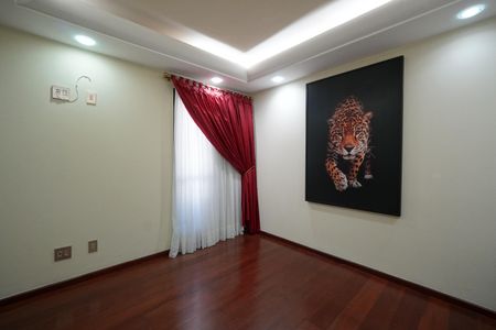 Apartamento para alugar com 104m², 2 quartos e 2 vagasSuíte