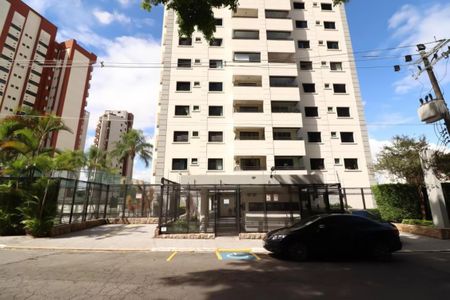 Apartamento para alugar com 104m², 2 quartos e 2 vagasFachada