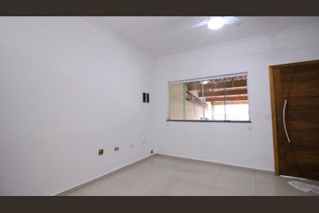 Sala de casa à venda com 2 quartos, 80m² em Vila Antonieta, São Paulo