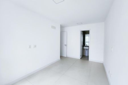 Apartamento à venda com 78m², 2 quartos e 1 vaga Apartamento à venda com 78m², 2 quartos e 1 vagaSuíte