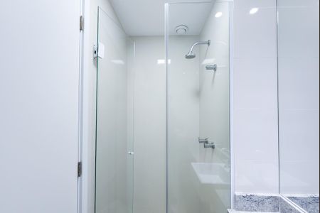 Apartamento à venda com 78m², 2 quartos e 1 vaga Apartamento à venda com 78m², 2 quartos e 1 vagaBanheiro social