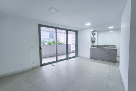 Apartamento à venda com 78m², 2 quartos e 1 vaga Apartamento à venda com 78m², 2 quartos e 1 vagaSala
