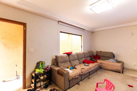 Sala de casa para alugar com 3 quartos, 189m² em Vila Bertioga, São Paulo
