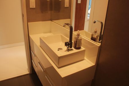 Apartamento para alugar com 160m², 3 quartos e 2 vagasBanheiro Social