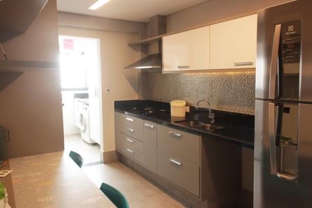 Apartamento para alugar com 160m², 3 quartos e 2 vagasCozinha